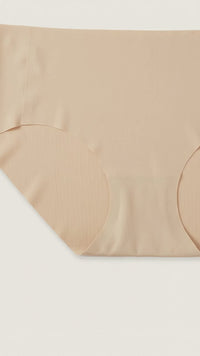 Close-up of Kiri seamless fabric in nude